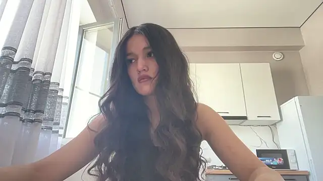 LisetteParajon online show from June 2026 05:14:01 AM
