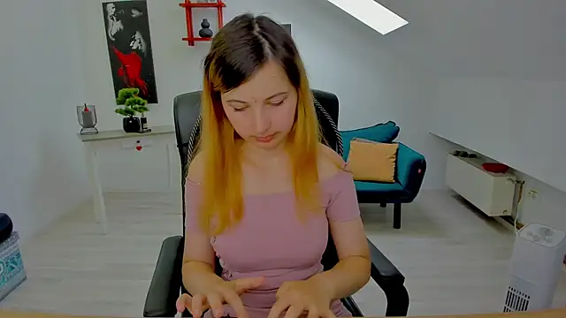 CamelliaStone online show from July 2026 07:56:02 AM