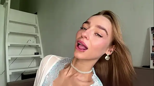 amilia-sexygirl online show from June 2026 12:15:02 AM