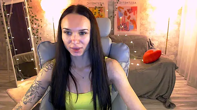 NicoleMerz online show from July 2026 05:26:02 PM
