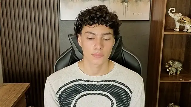 Esteban Fire online show from May 2026 04:27:02 PM