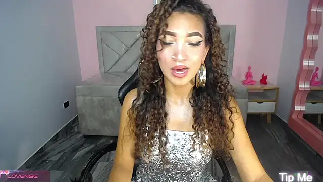 Snapshot of CamilaVixen_ch chatting on June 2026 08:23:01 PM CamilaVixen ch online show from June 2026 08:23:01 PM