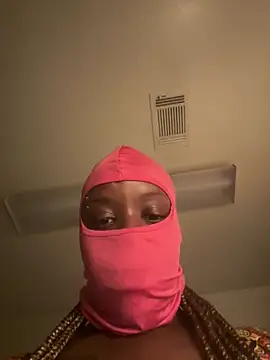 Hazllie online show from June 2026 04:14:02 AM