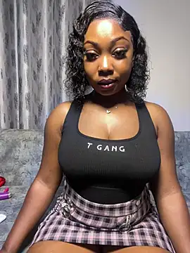 Hot Candyy  online show from July 2026 05:42:02 AM
