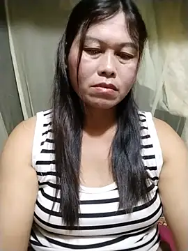 Snapshot of -Hatybi- chatting on July 2026 05:59:01 PM -Hatybi- online show from July 2026 05:59:01 PM