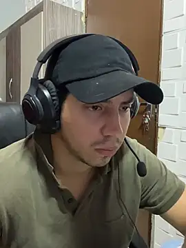 Snapshot of Fer_Ti chatting on July 2026 12:30:01 PM Fer Ti online show from July 2026 12:30:01 PM