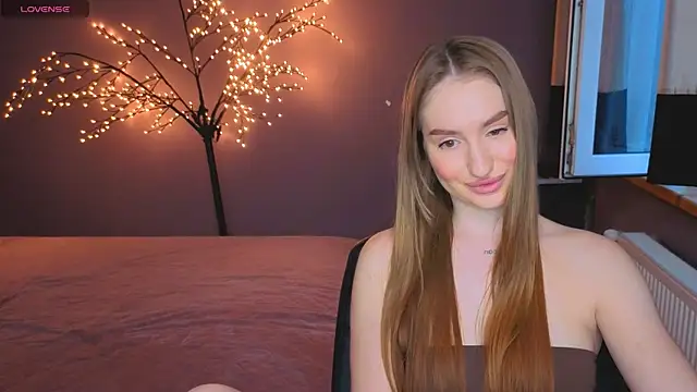 AlisaFoxis online show from July 2026 05:37:02 PM