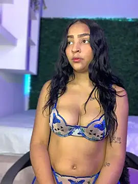 KissyIsabella  online show from June 2026 12:37:01 PM