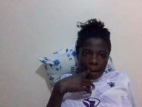 Snapshot of isabellachan chatting on May 2026 04:48:02 PM isabellachan online show from May 2026 04:48:02 PM