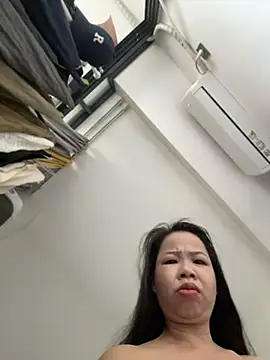 honghong mother online show from June 2026 11:16:02 PM