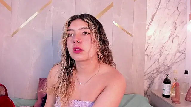 ChloeBelle  online show from June 2026 12:42:02 PM