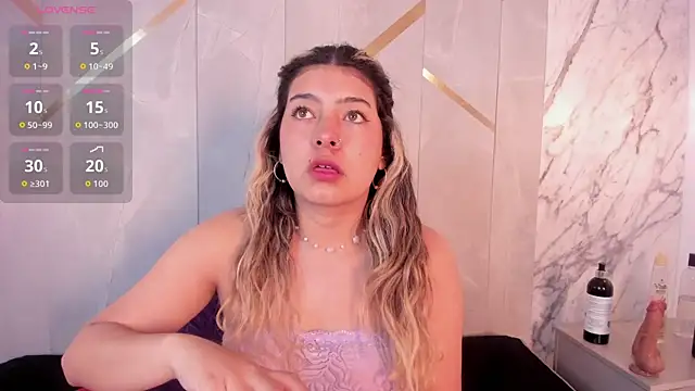 ChloeBelle  online show from June 2026 12:36:02 PM