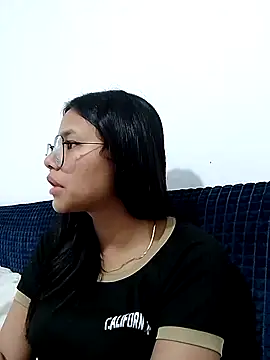 Snapshot of Sofielovee-01 chatting on June 2026 01:21:02 PM Sofielovee-01 online show from June 2026 01:21:02 PM