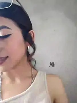 Snapshot of Chika_Misteriosa chatting on June 2026 10:19:02 PM Chika Misteriosa online show from June 2026 10:19:02 PM