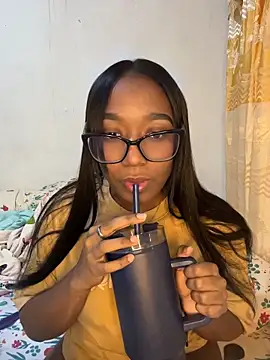 Snapshot of chell_iivy chatting on June 2026 05:34:02 AM chell iivy online show from June 2026 05:34:02 AM