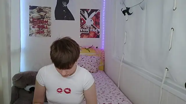 EmyHills online show from July 2026 01:39:02 PM