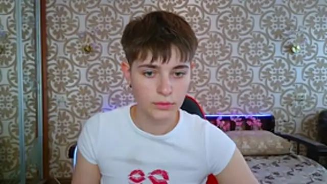 EmyHills online show from July 2026 02:37:02 PM
