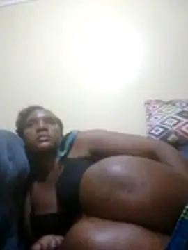 Creamymom4 online show from June 2026 07:40:01 PM