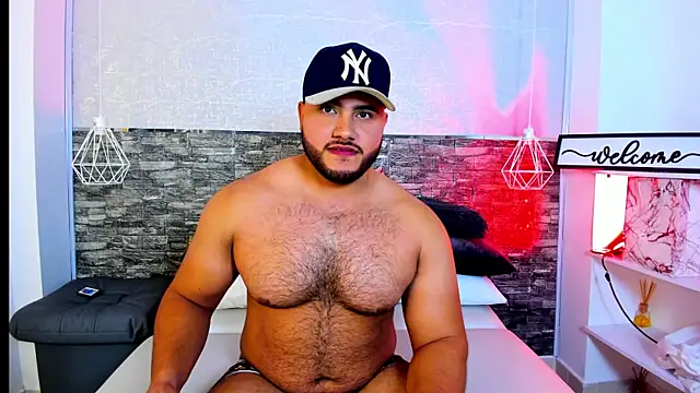 apolorusso online show from August 2026 07:54:01 AM