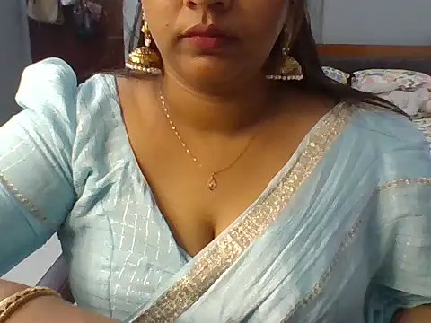 Snapshot of Tamil_hot_Meenu chatting on June 2026 02:30:02 PM Tamil hot Meenu online show from June 2026 02:30:02 PM