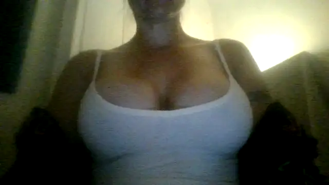 Miacarter1234 online show from June 2026 08:00:02 AM