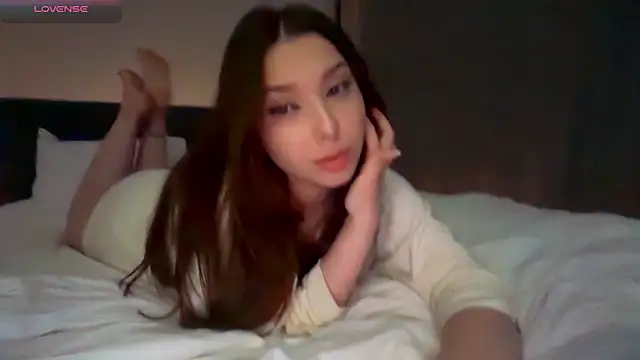 SelinaKayy online show from June 2026 10:19:02 PM