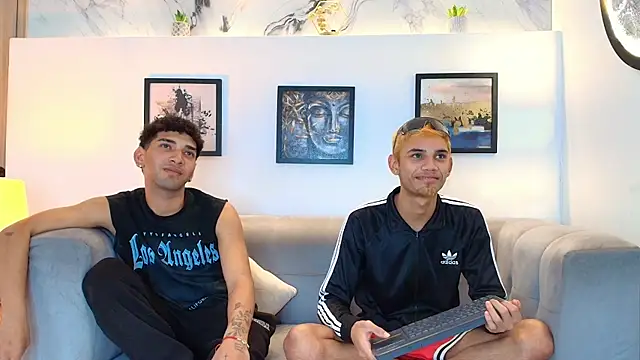 BLONDON BOYS1 online show from June 2026 07:38:02 PM