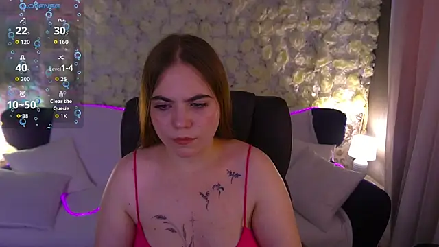 LikaMoons online show from June 2026 12:33:02 PM