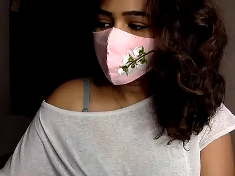 Snapshot of Nisha-moon chatting on July 2026 07:04:02 AM Nisha-moon online show from July 2026 07:04:02 AM