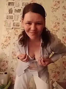KellyCarter  online show from June 2026 01:45:02 PM