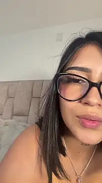 Snapshot of Nicolegh_ chatting on July 2026 02:05:17 AM Nicolegh online show from July 2026 02:05:17 AM