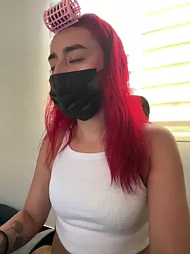 Juliethademon online show from July 2026 01:47:02 PM