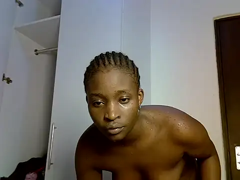 Snapshot of Melahnyn chatting on June 2026 10:35:02 PM Melahnyn online show from June 2026 10:35:02 PM