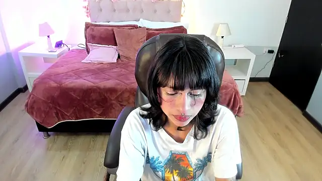 Snapshot of kat_cute__ chatting on June 2026 03:09:02 AM kat cute online show from June 2026 03:09:02 AM