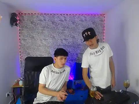 TheHotDuo19 online show from July 2026 05:05:01 AM