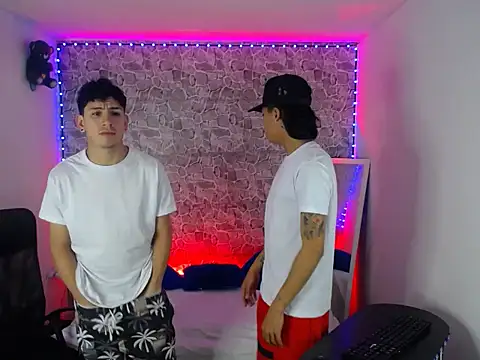 TheHotDuo19 online show from July 2026 04:01:02 AM