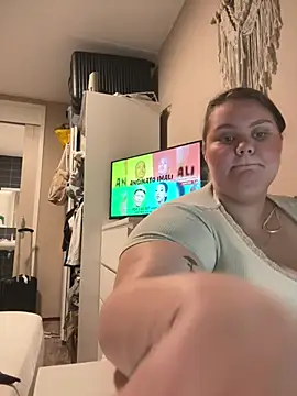 chubbyqueenbb online show from June 2026 08:59:02 PM