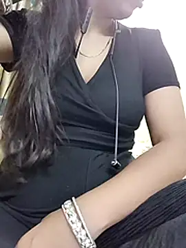 Snapshot of Romantic_riya_06 chatting on June 2026 03:29:01 PM Romantic riya 06 online show from June 2026 03:29:01 PM