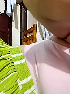 Snapshot of Romantic_riya_06 chatting on July 2026 06:11:02 PM Romantic riya 06 online show from July 2026 06:11:02 PM