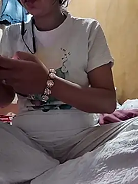 Snapshot of Romantic_riya_06 chatting on July 2026 03:42:02 PM Romantic riya 06 online show from July 2026 03:42:02 PM