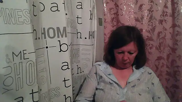 Schastlivaya43 online show from July 2026 07:40:01 PM