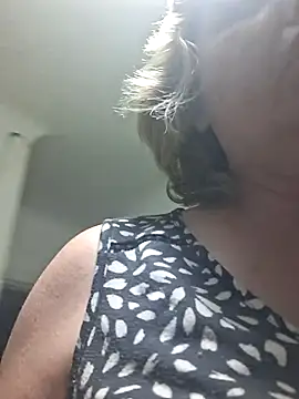 SonyaMarmeladx online show from July 2026 07:06:02 PM
