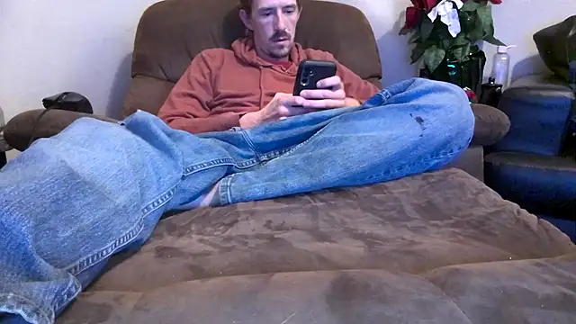 Snapshot of Mstrdstrctn7 chatting on January 2025 03:15:02 AM Mstrdstrctn7 online show from January 2025 03:15:02 AM