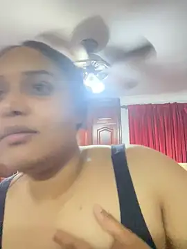 mamilinda011 online show from June 2026 10:49:02 PM