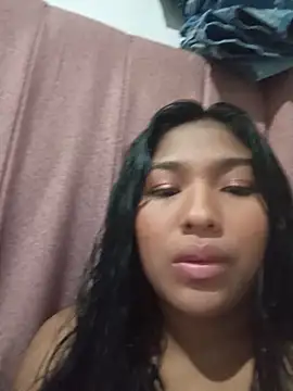 Snapshot of MoonMua chatting on June 2026 02:42:01 AM MoonMua online show from June 2026 02:42:01 AM