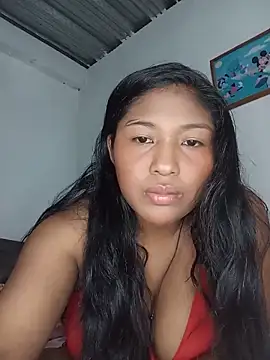 Snapshot of MoonMua chatting on June 2026 03:53:02 AM MoonMua online show from June 2026 03:53:02 AM