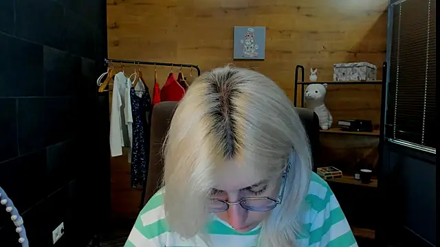 DaisyHopkins online show from June 2026 08:50:01 AM