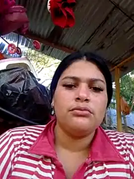 jhoaniita online show from July 2026 12:53:01 PM