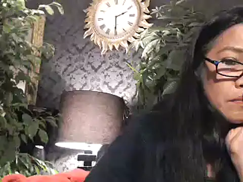 Snapshot of Hornygirltheone chatting on December 2024 01:30:01 AM Hornygirltheone online show from December 2024 01:30:01 AM