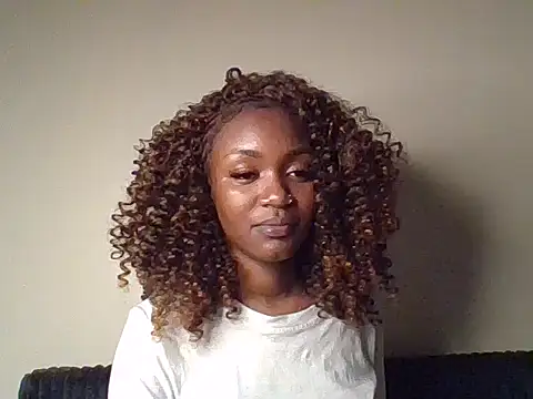 Snapshot of Lill_Miss chatting on June 2026 10:04:01 PM Lill Miss online show from June 2026 10:04:01 PM